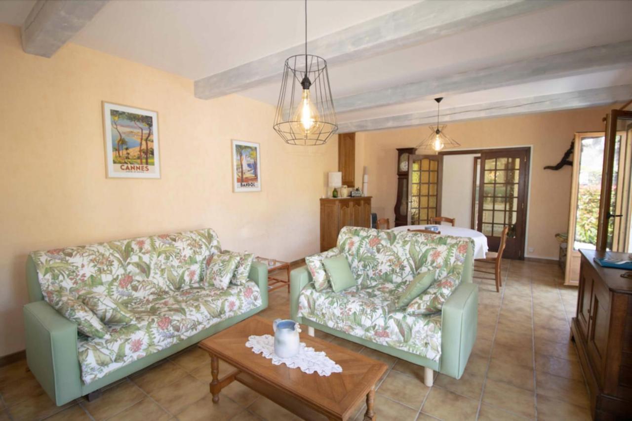 Large Spacious House In Fréjus Exterior foto